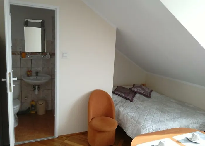 Szmaragd 民宿 科沃布热格